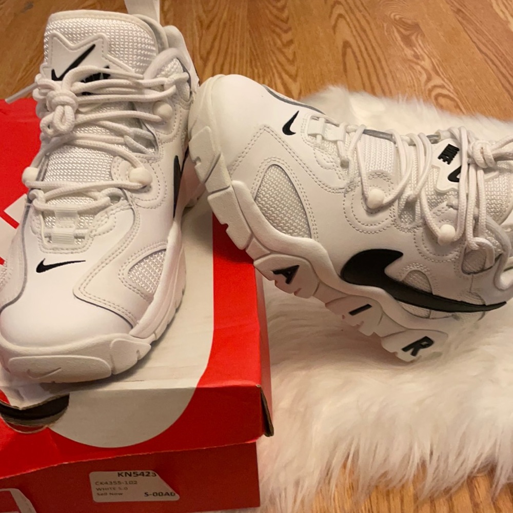 Nike barrage low